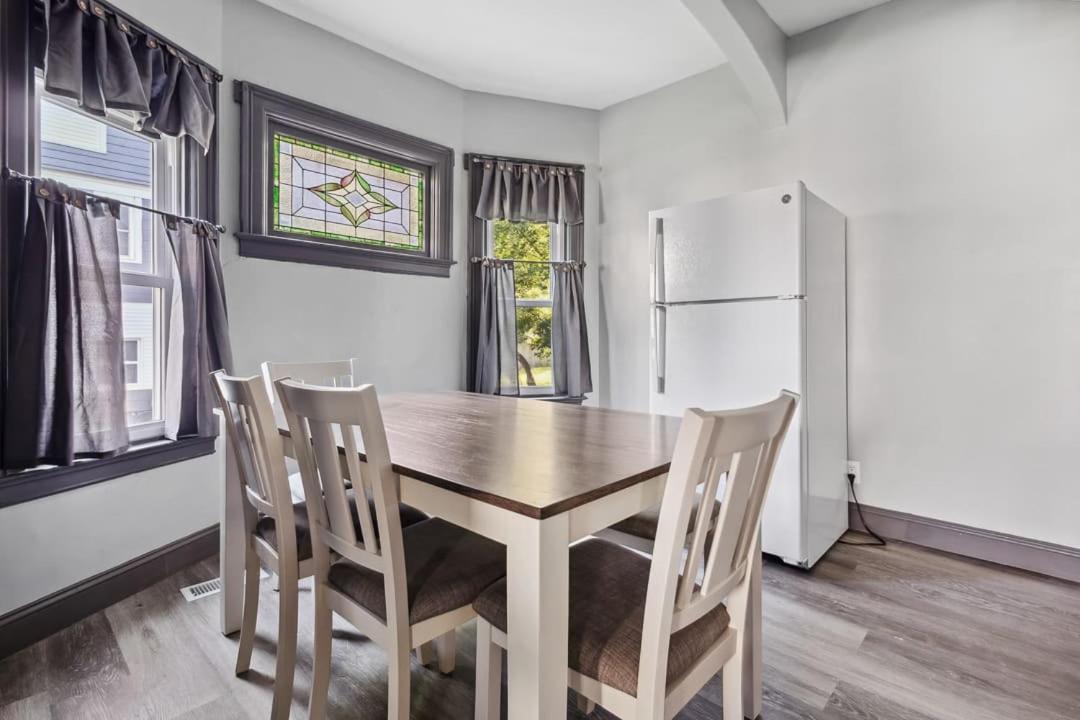 Spacious 6Br 2Ba Minutes For The Falls & Casino Niagara Falls Exterior foto