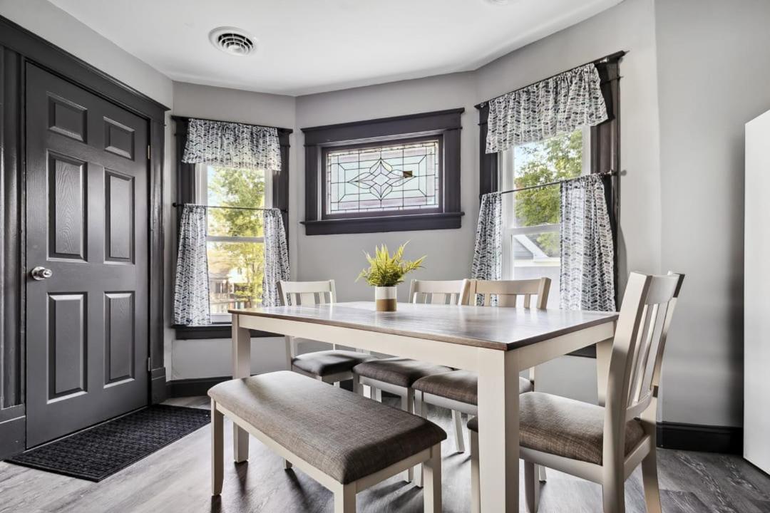 Spacious 6Br 2Ba Minutes For The Falls & Casino Niagara Falls Exterior foto